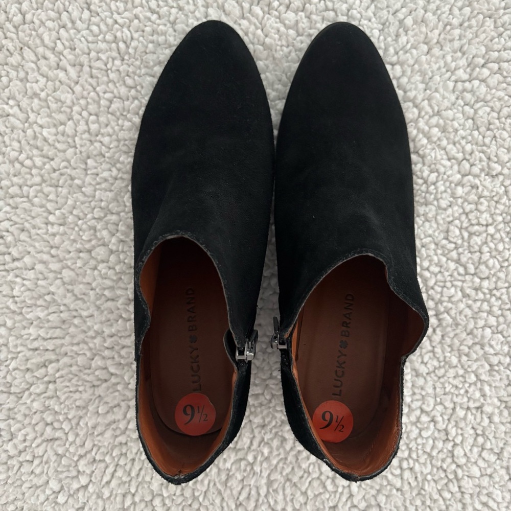 LUCKY BRAND Black Suede Ankle Boots. Size 9 1/2 Worn Once. No Box Excellent Cond - Picture 6 of 13